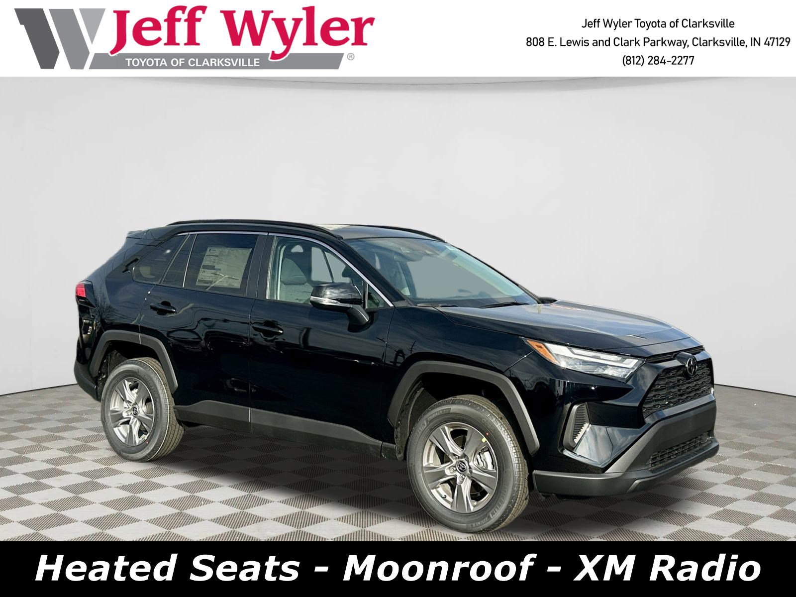 2025 Toyota RAV4 XLE's photo