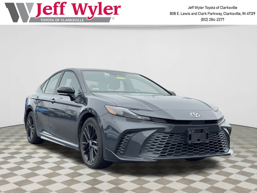 Used 2025 Toyota Camry SE Sedan