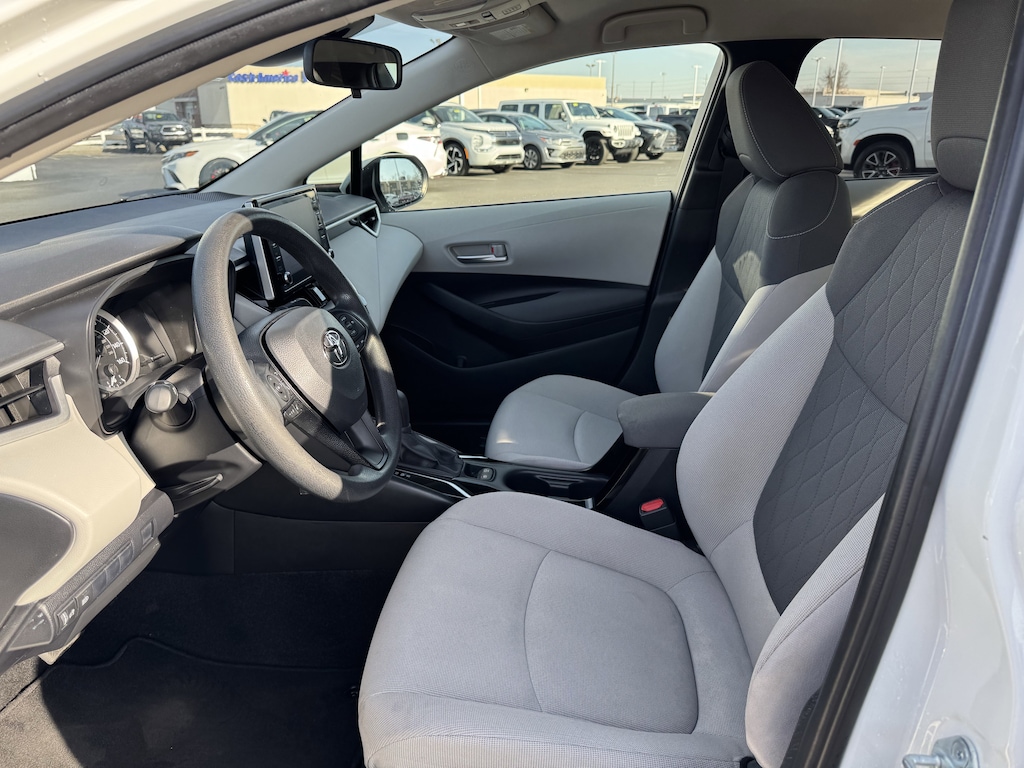 Used 2021 Toyota Corolla LE Sedan