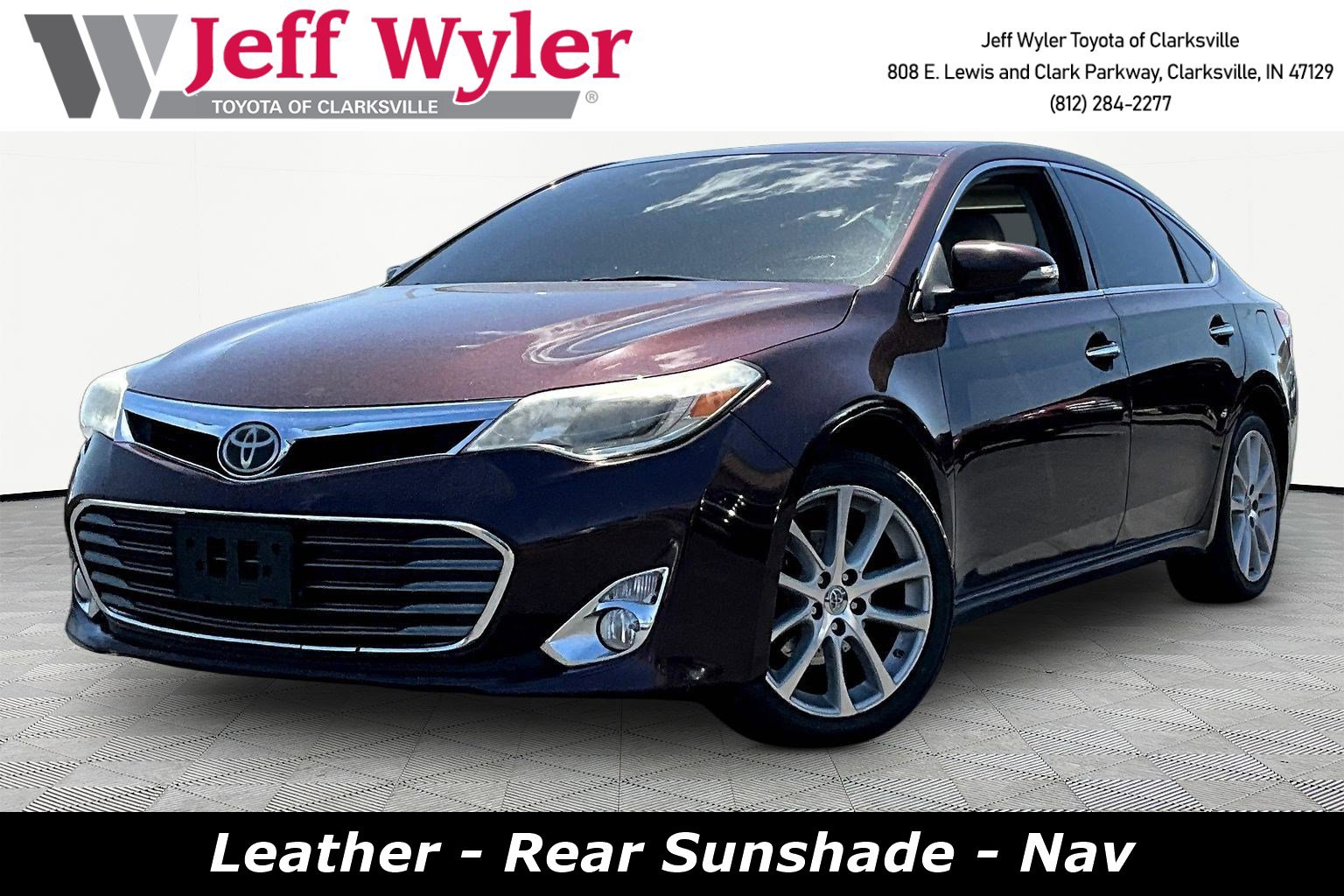 2015 Toyota Avalon Limited's photo