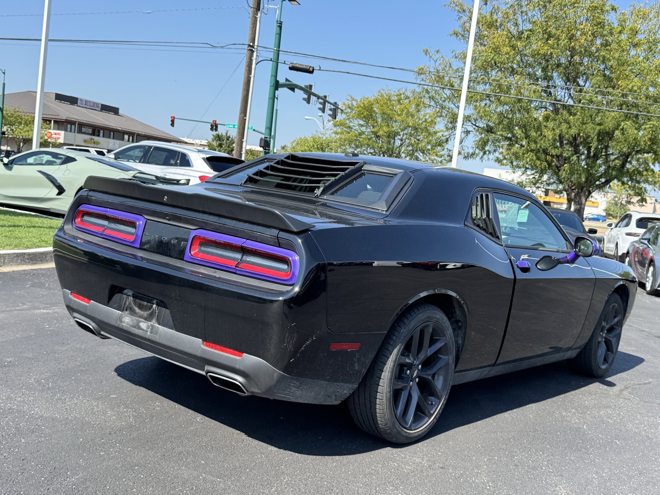 2023 Dodge Challenger SXT photo 3