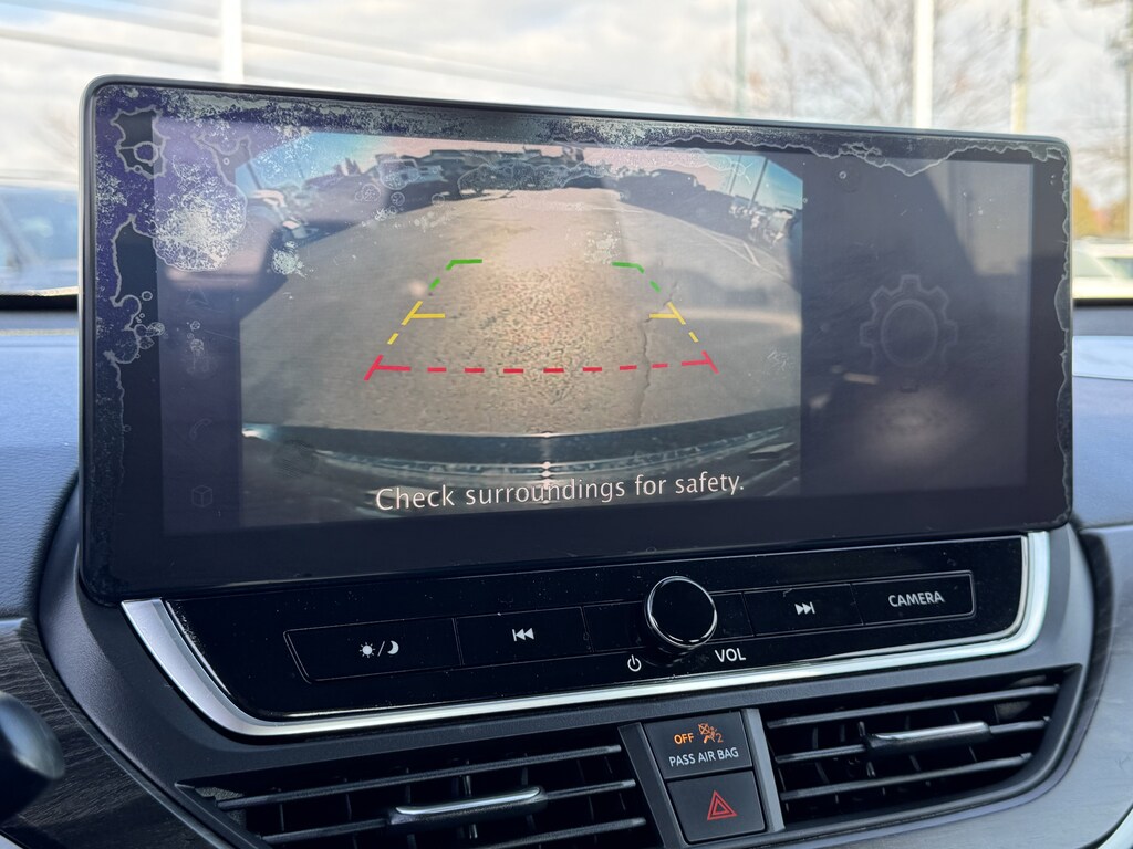 Used 2023 Nissan Altima 2.5 SV Sedan