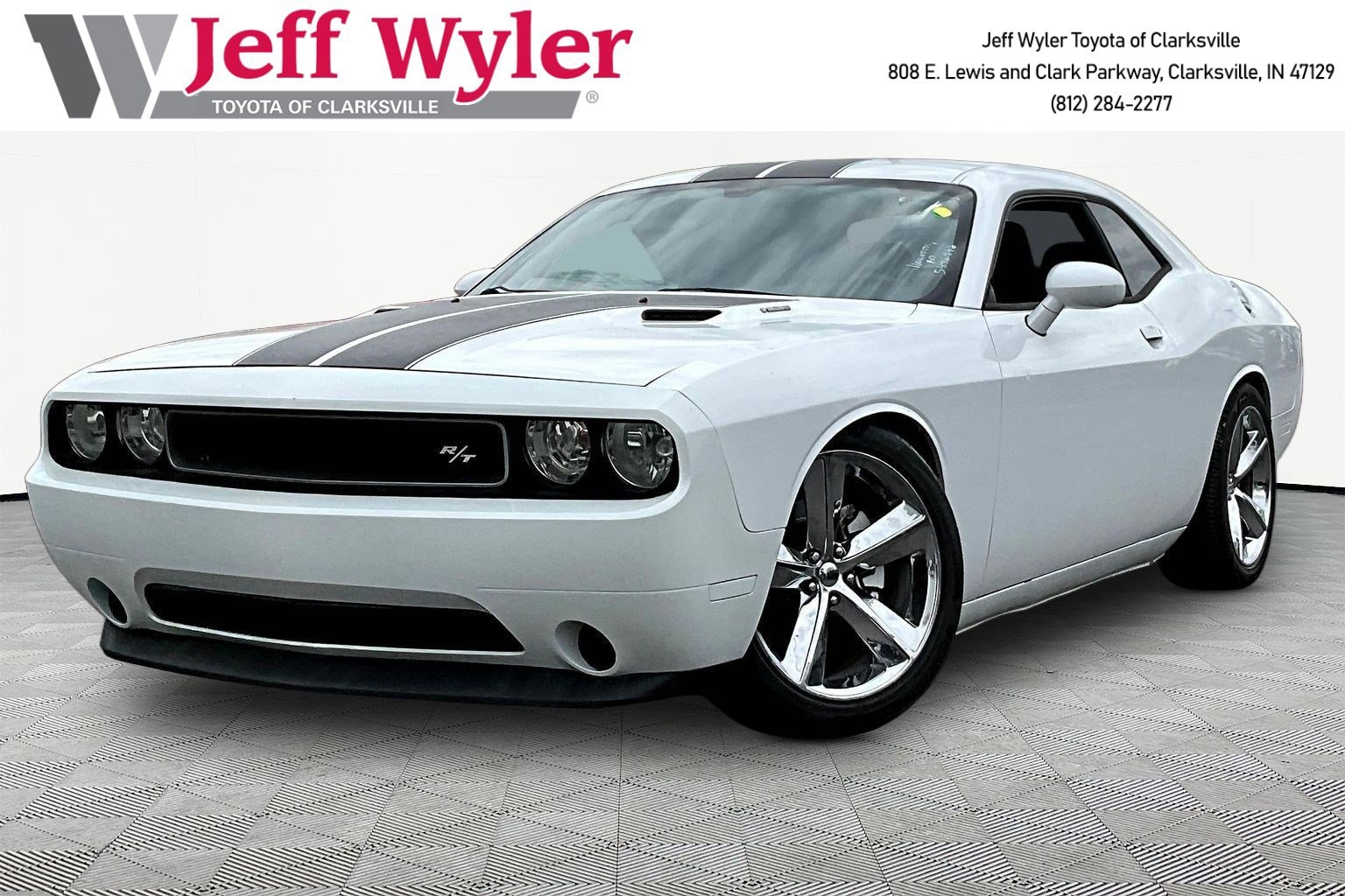 2012 Dodge Challenger R/T's photo