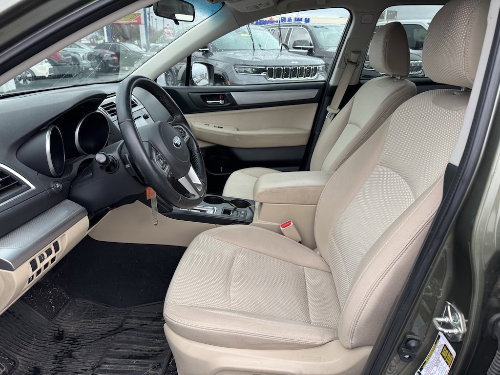 Used 2017 Subaru Outback 2.5i Premium with SUV