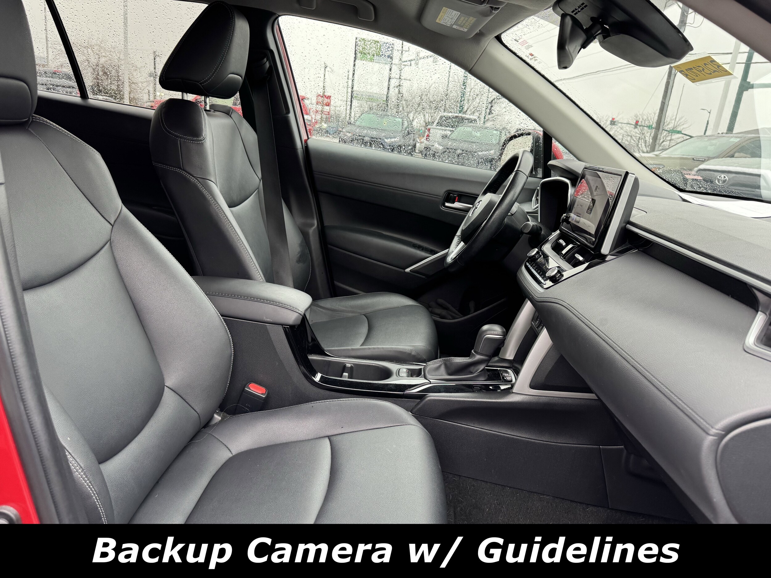 2023 Toyota Corolla Cross XLE photo 4