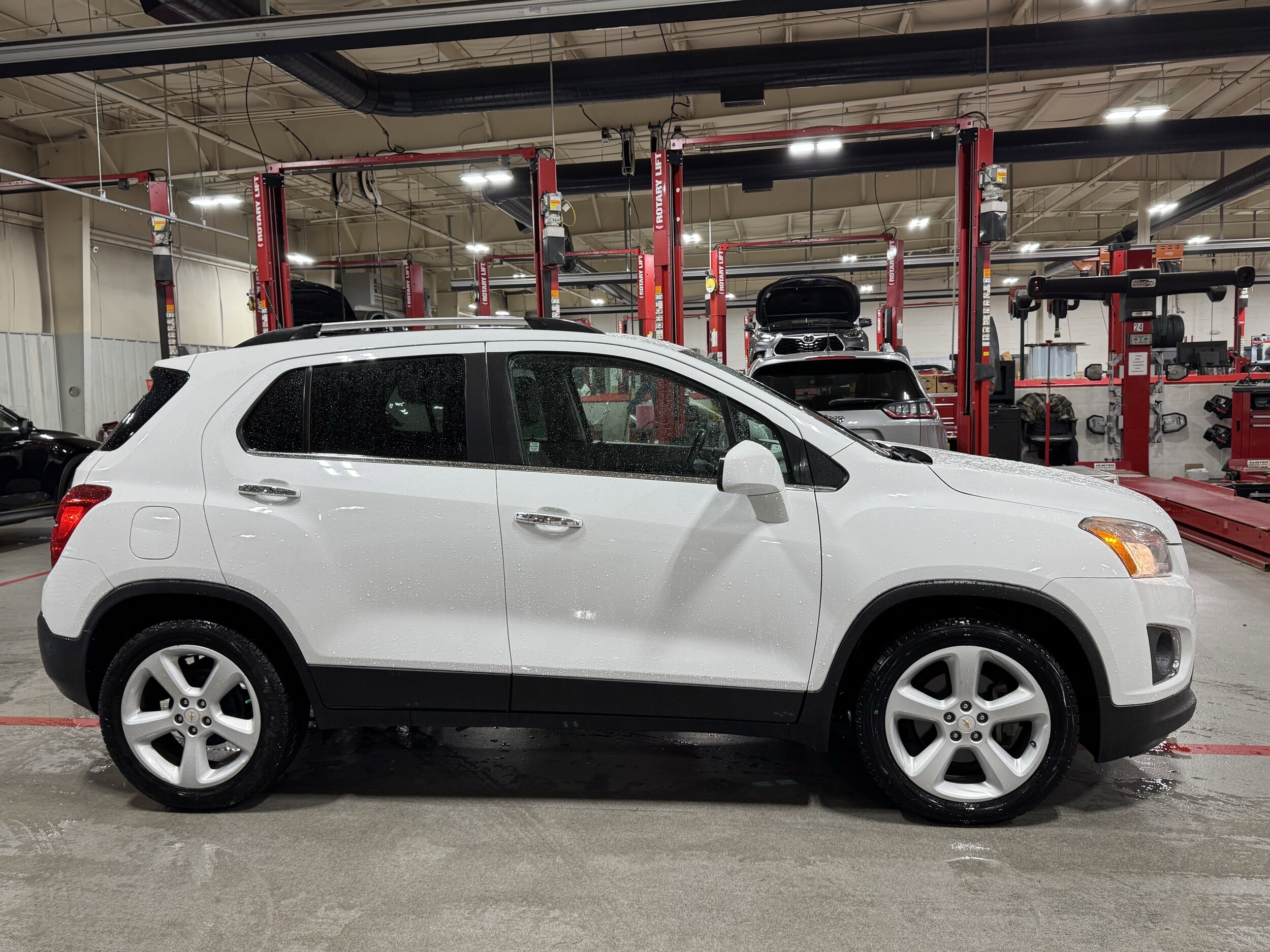 2016 Chevrolet Trax LTZ photo 2