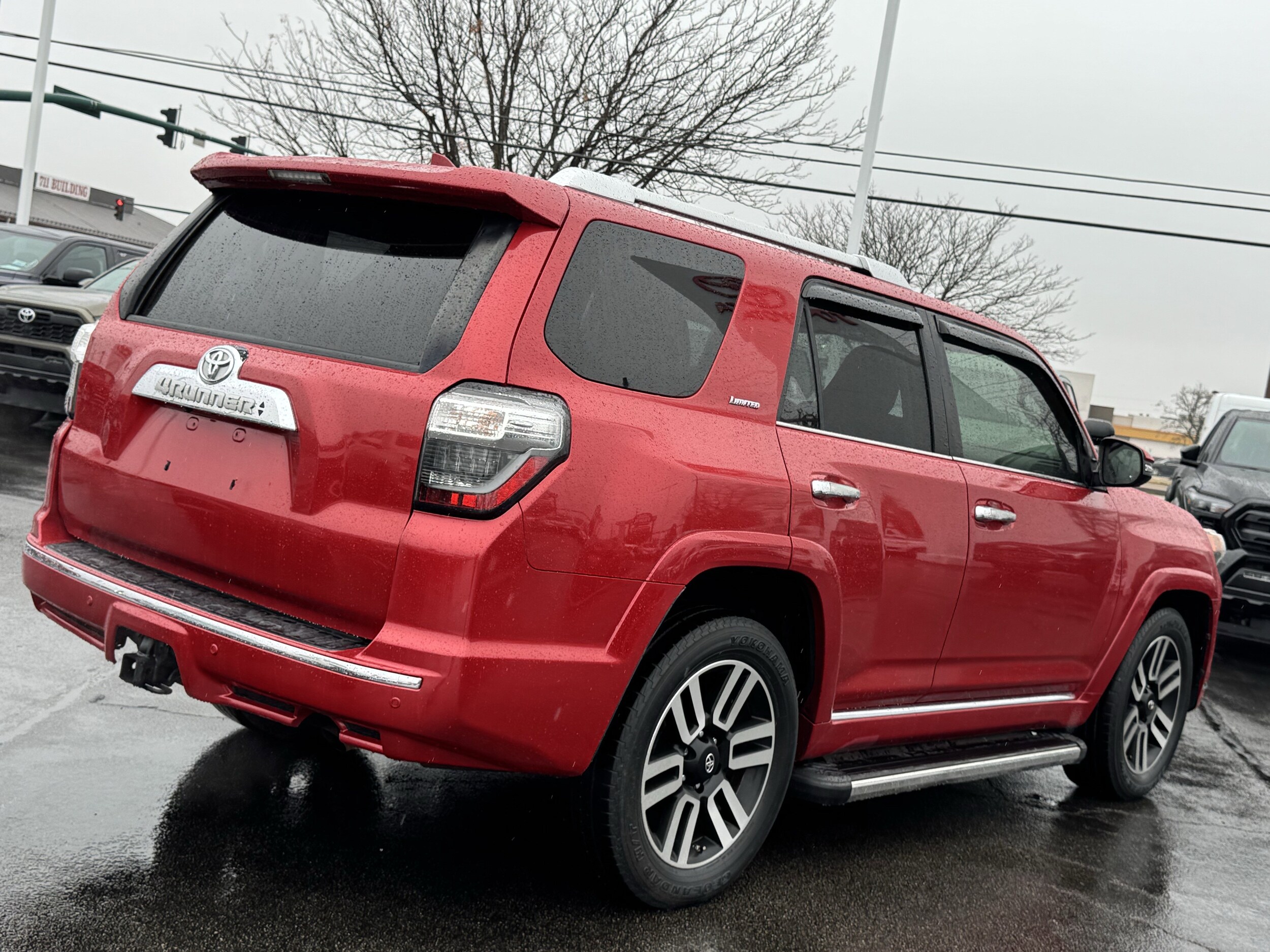 2016 Toyota 4Runner V6 Limited photo 2