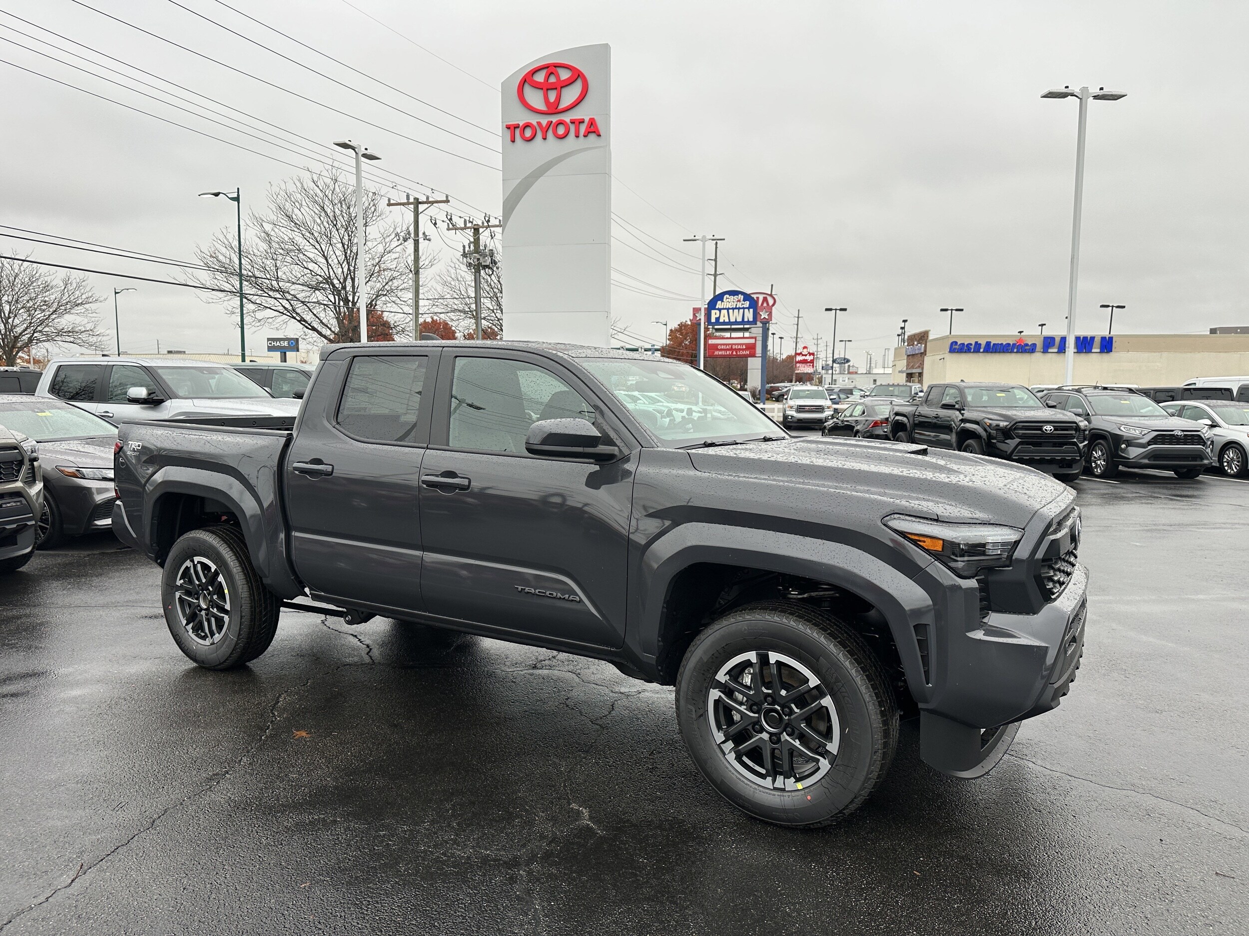 2025 Toyota Tacoma TRD Sport Double Cab photo 2