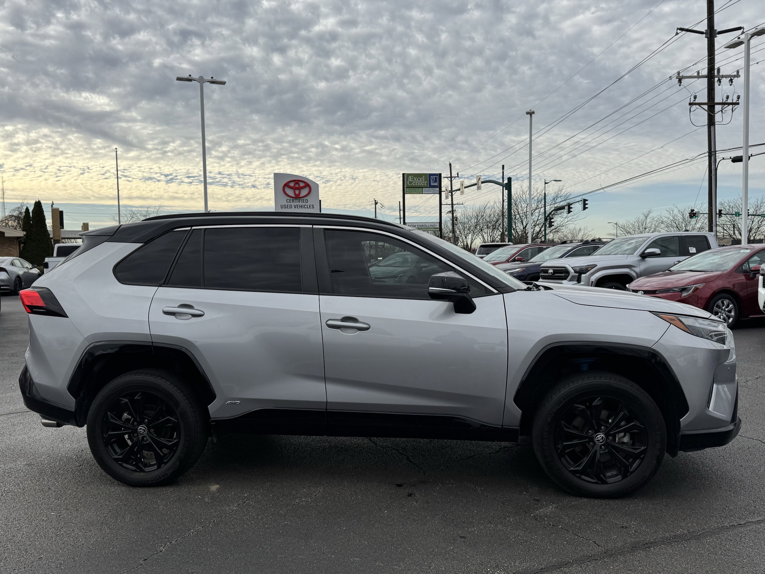 Used 2022 Toyota RAV4 XSE with VIN 4T3E6RFV3NU090453 for sale in Northfield, Minnesota