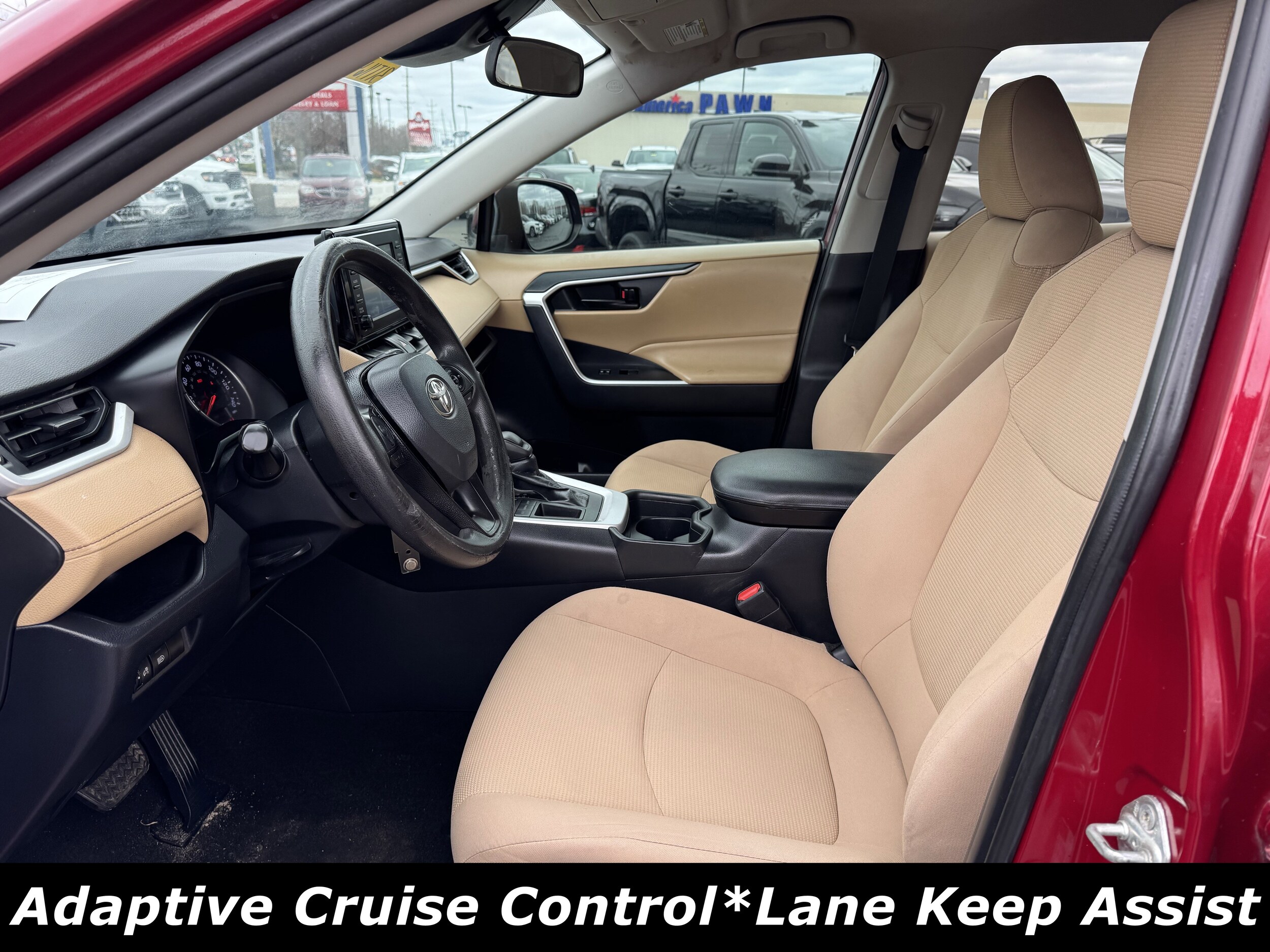 2019 Toyota RAV4 LE photo 2