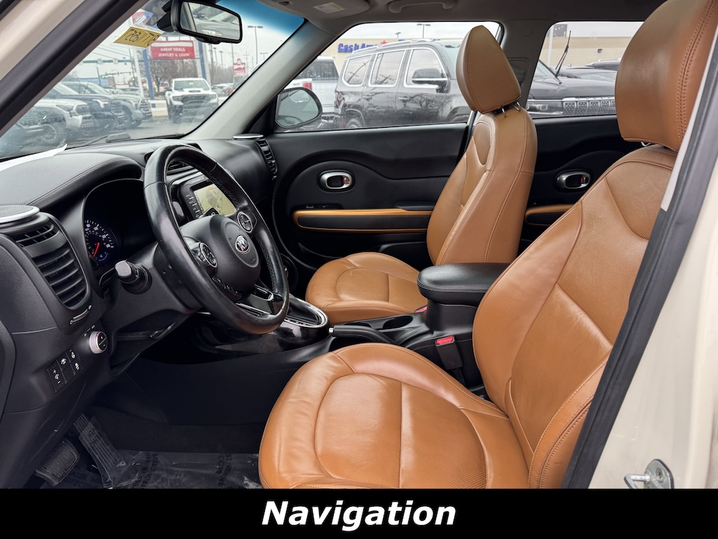 Used 2016 Kia Soul ! FWD Hatchback