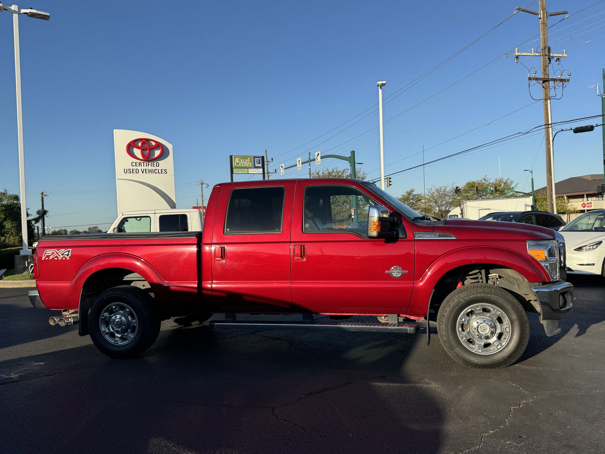 2014 Ford F-250 XLT photo 2