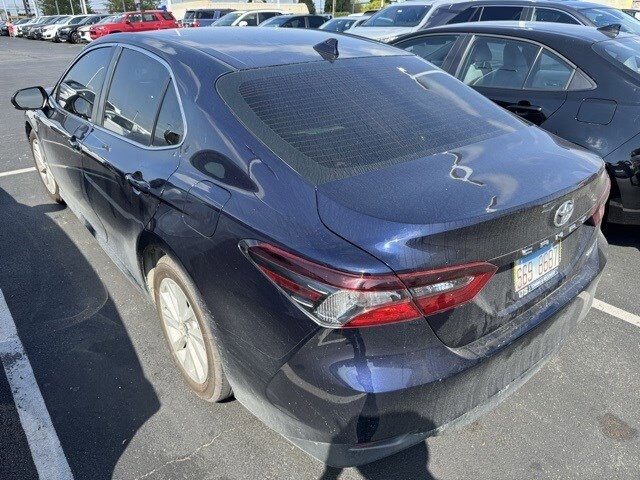 2021 Toyota Camry LE photo 3