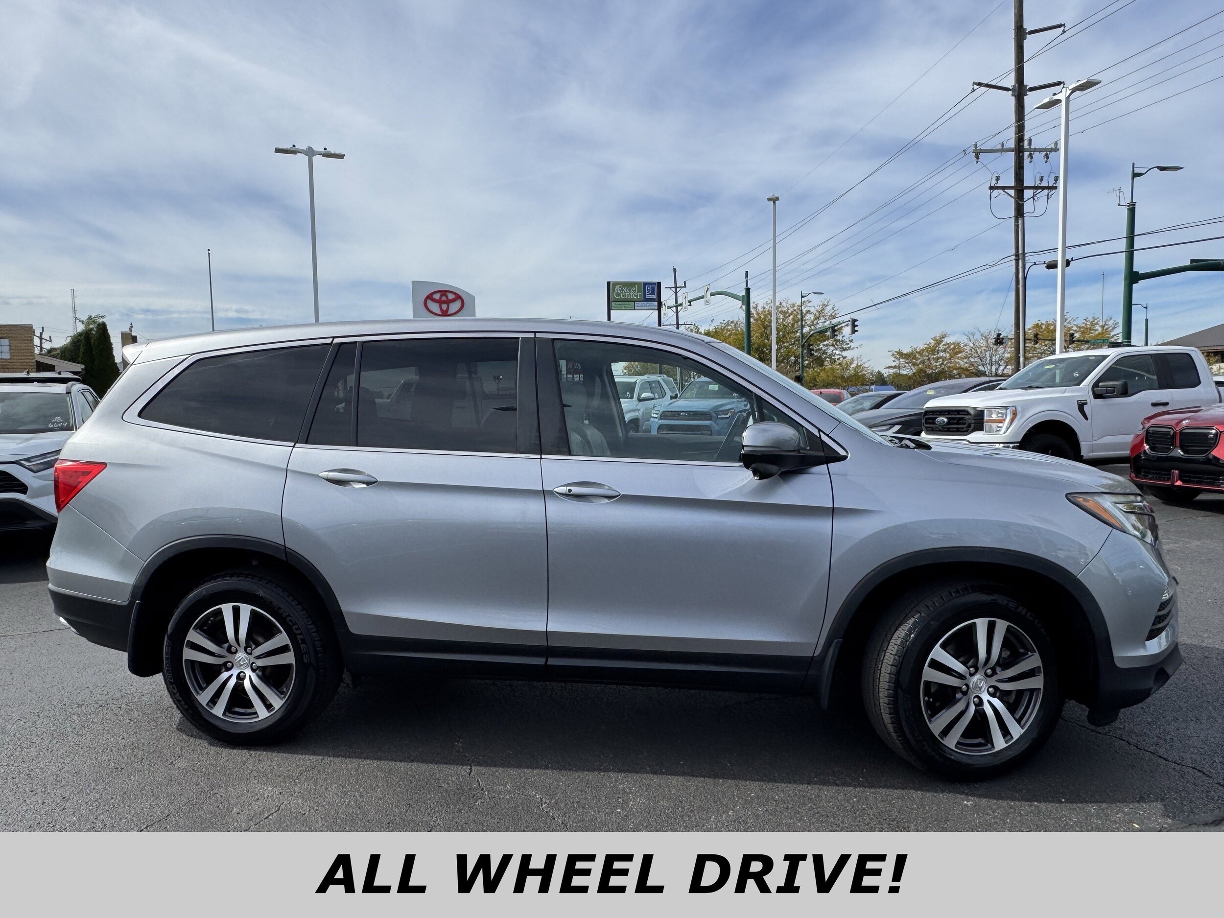 2017 Honda Pilot EX-L photo 2