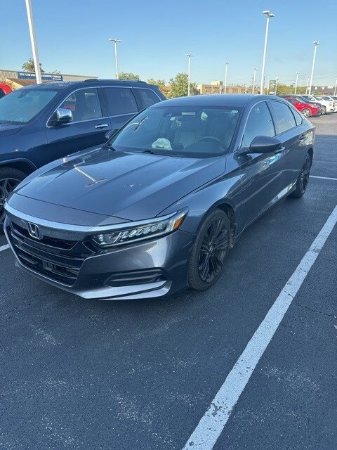 2019 Honda Accord LX photo 3