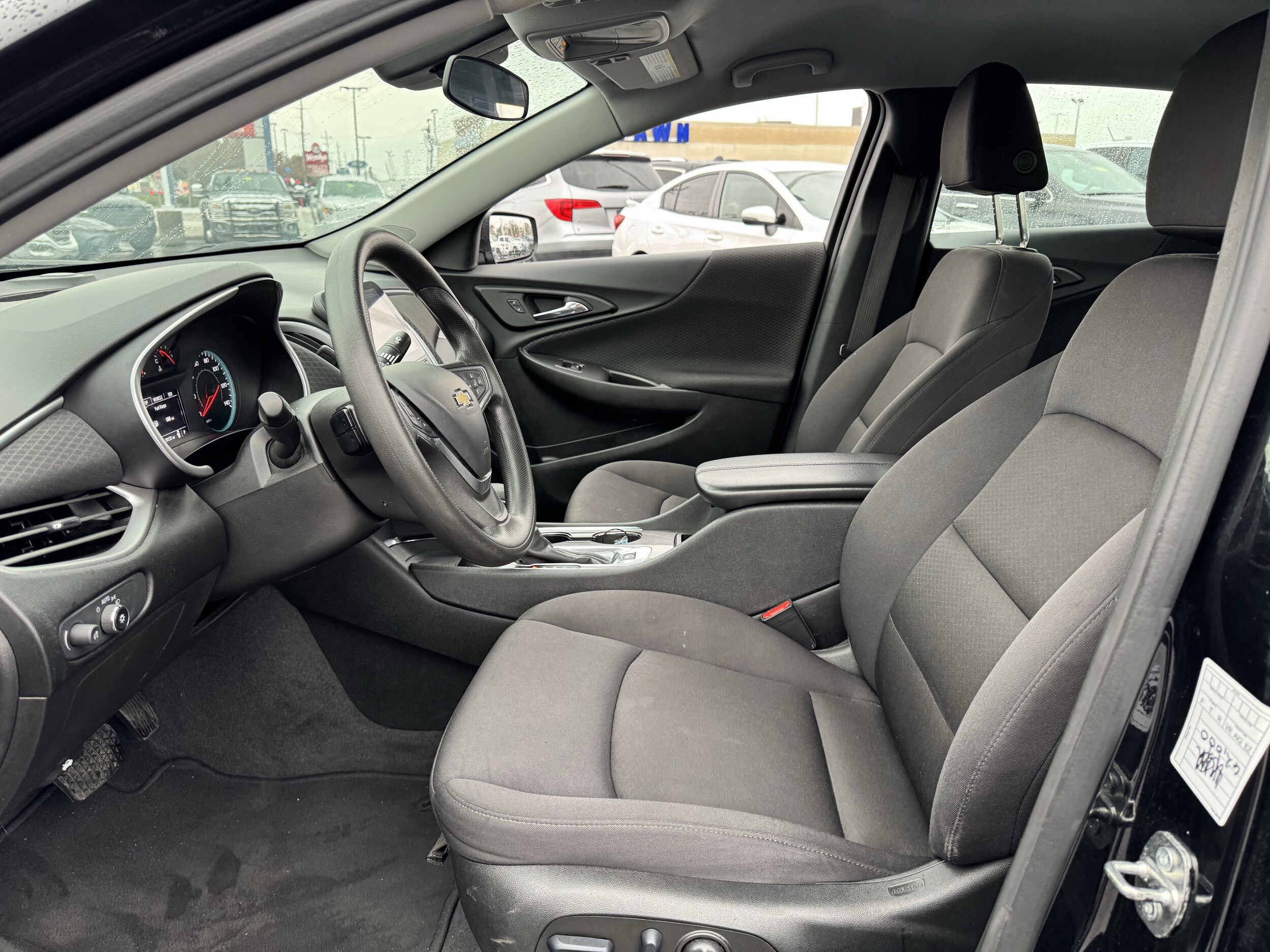 2023 Chevrolet Malibu 1LT photo 4