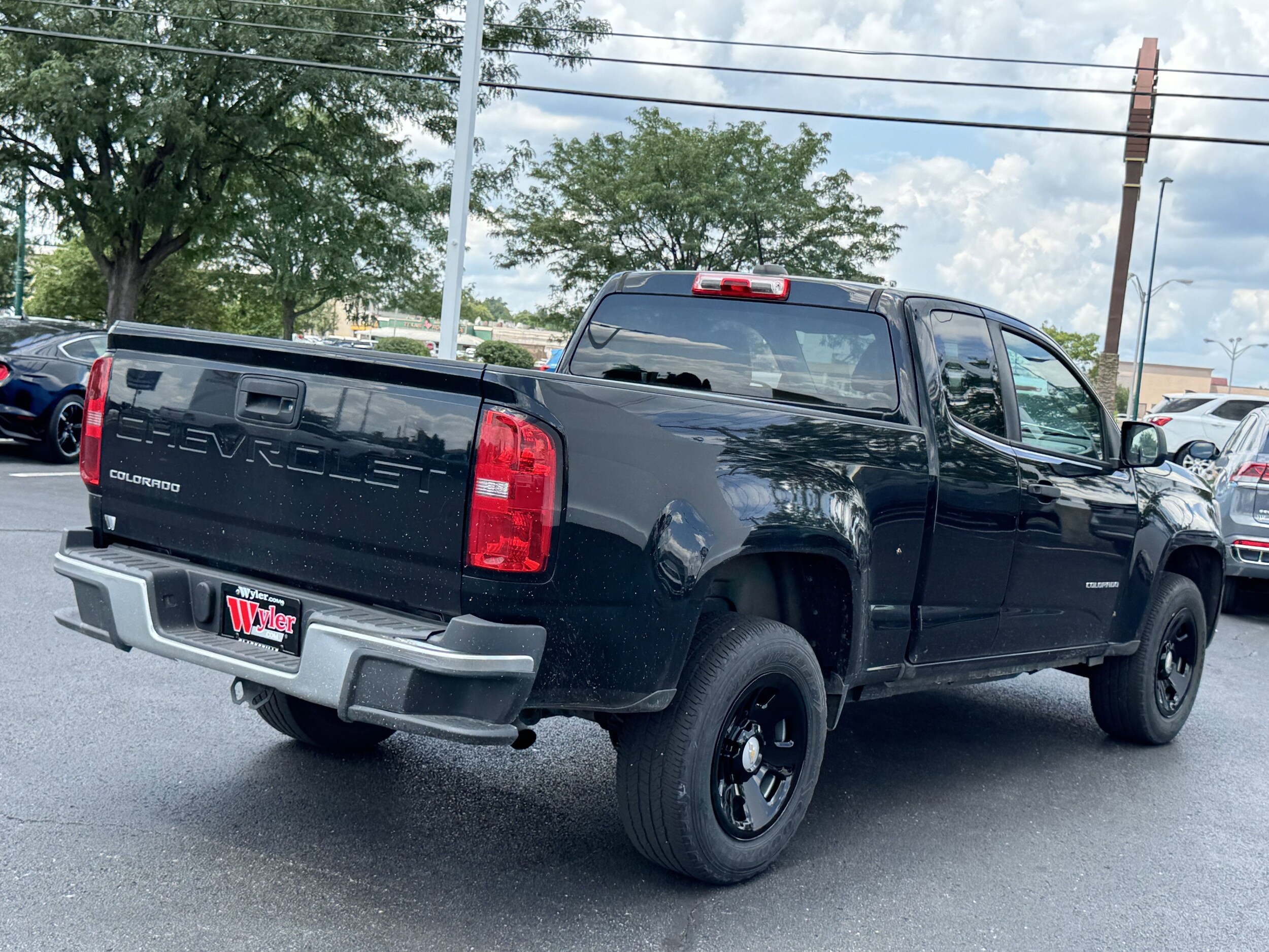 2021 Chevrolet Colorado Work Truck photo 3
