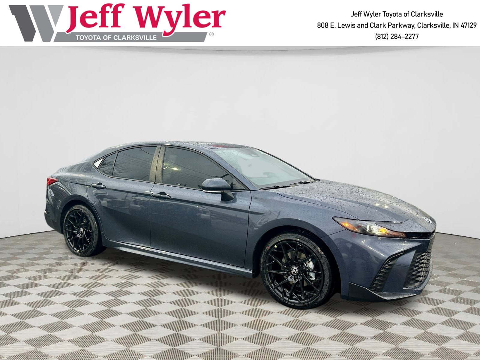 2026 Toyota Camry SE's photo