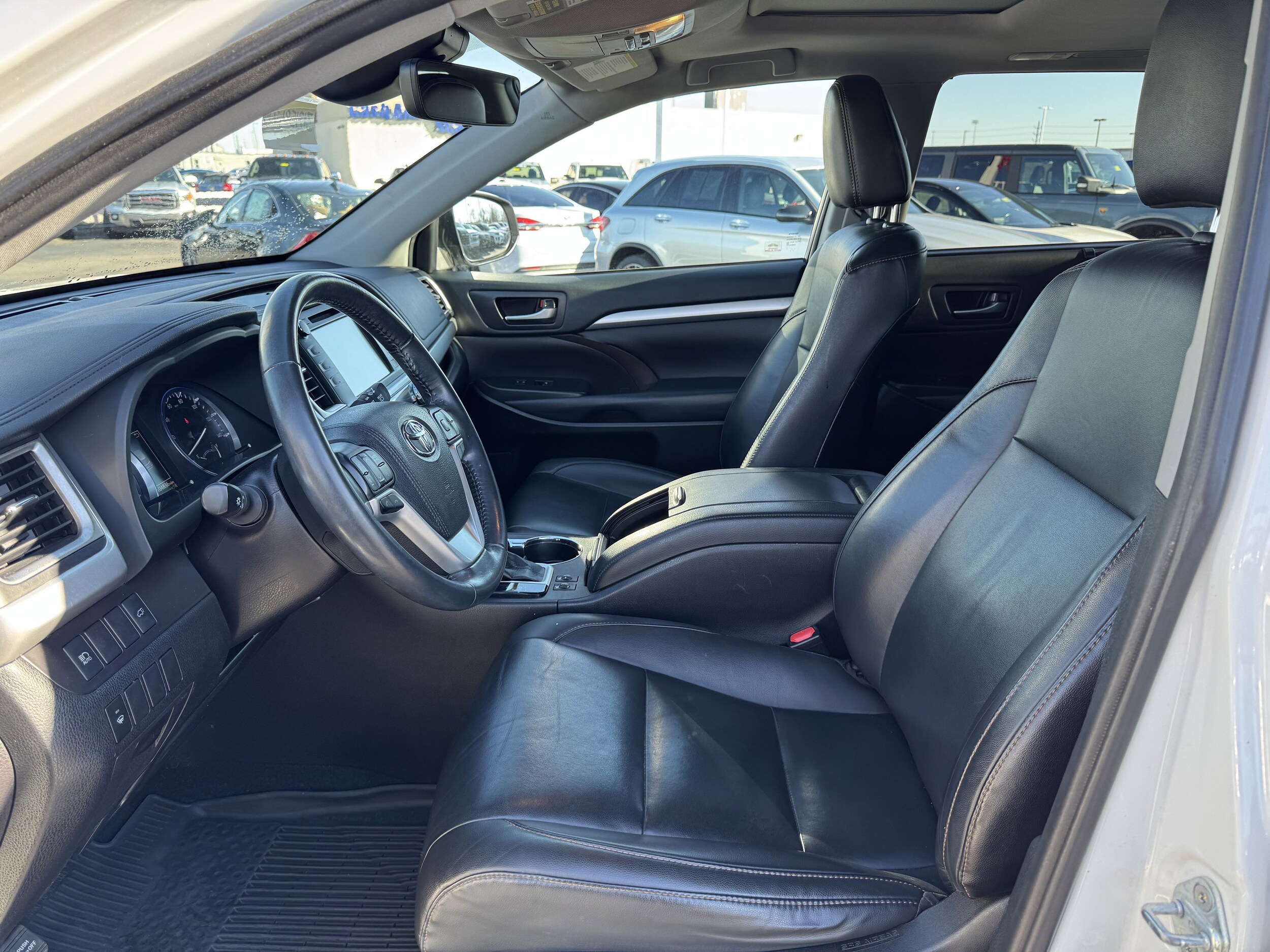 2019 Toyota Highlander Hybrid XLE photo 4