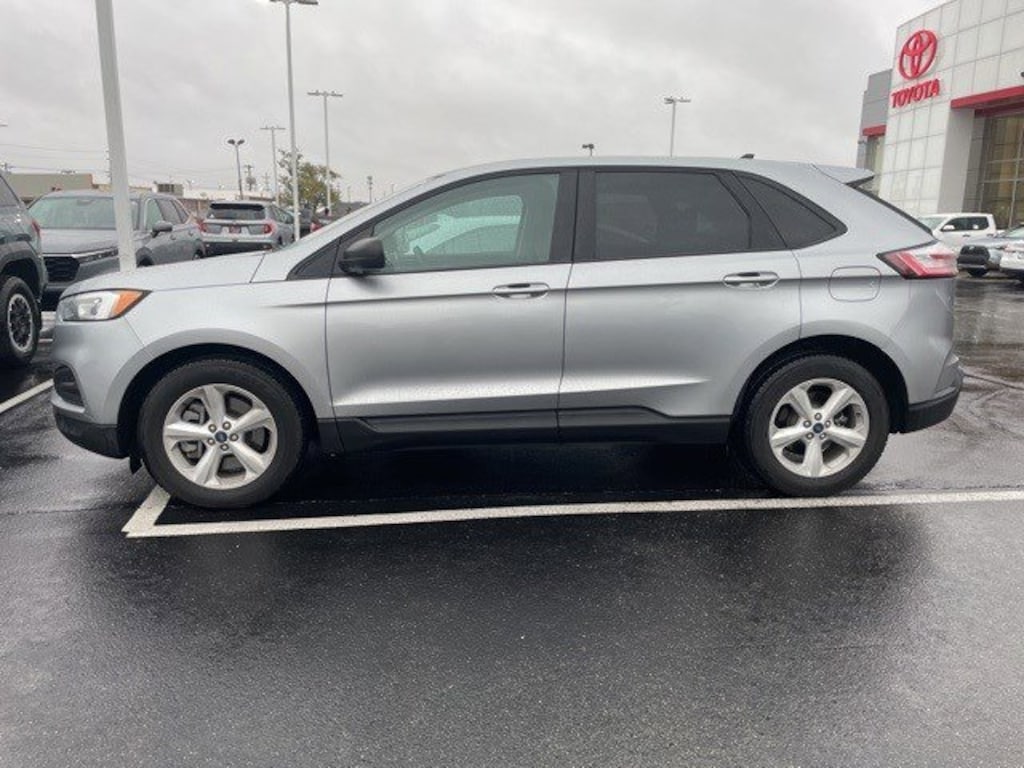 Used 2021 Ford Edge SE SUV