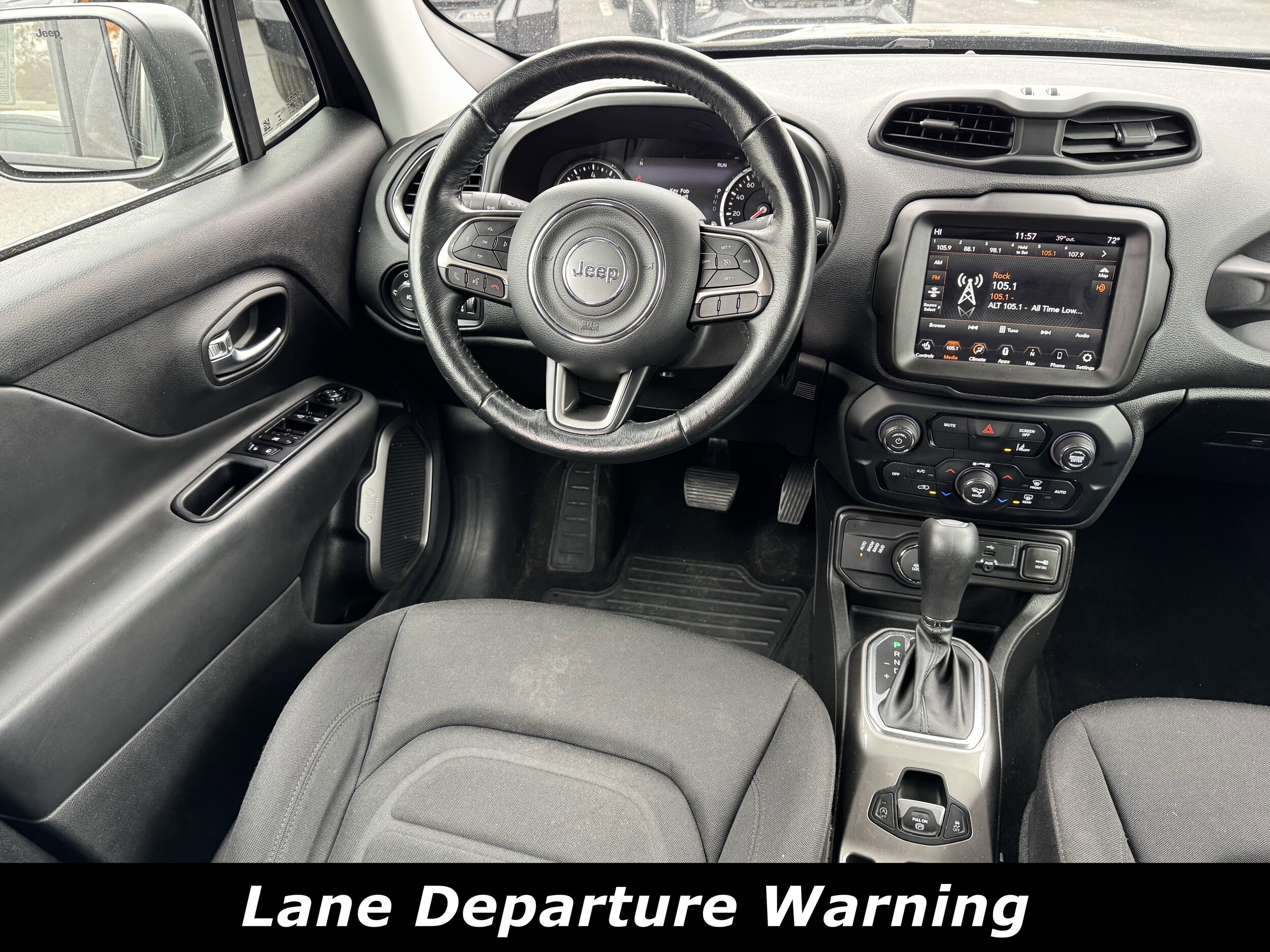 2022 Jeep Renegade Latitude photo 2