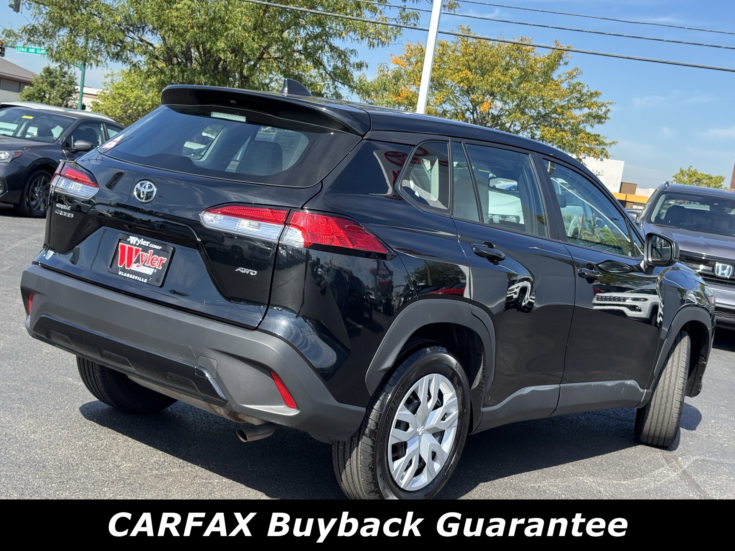 2024 Toyota Corolla Cross L photo 3