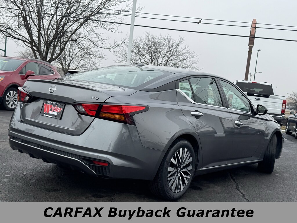 Used 2024 Nissan Altima 2.5 SV Sedan