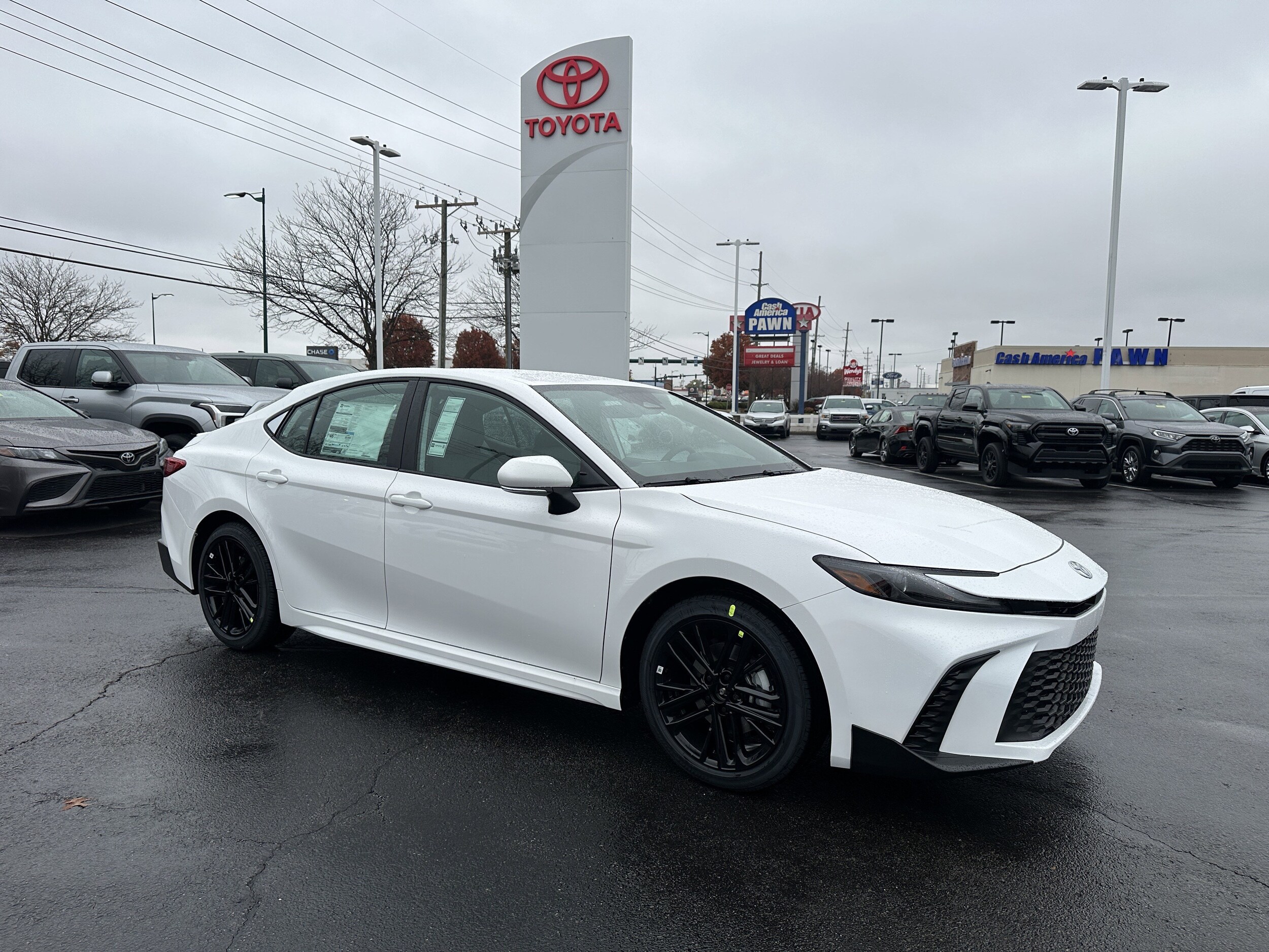 2026 Toyota Camry SE photo 2