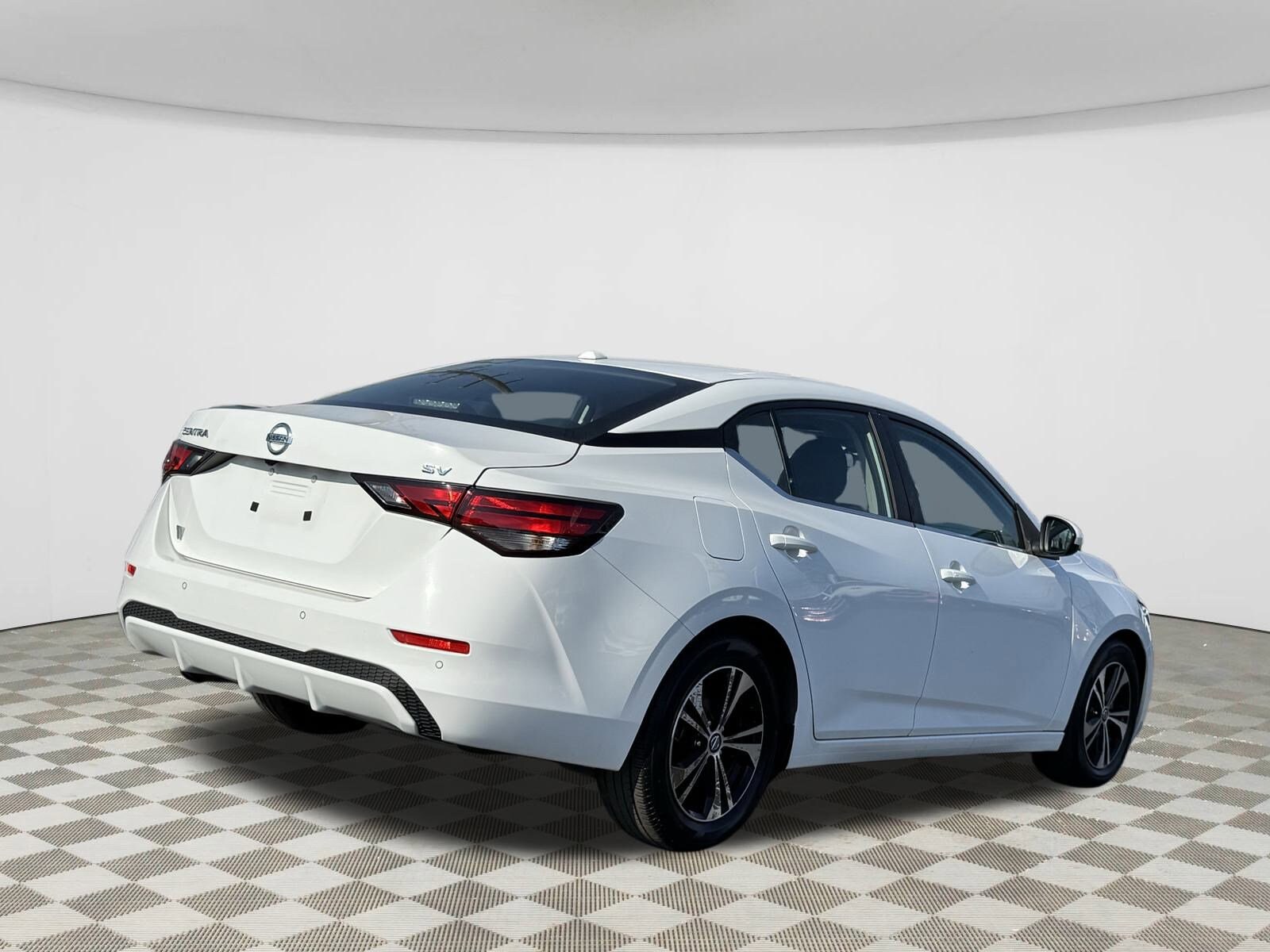 2023 Nissan Sentra SV photo 3