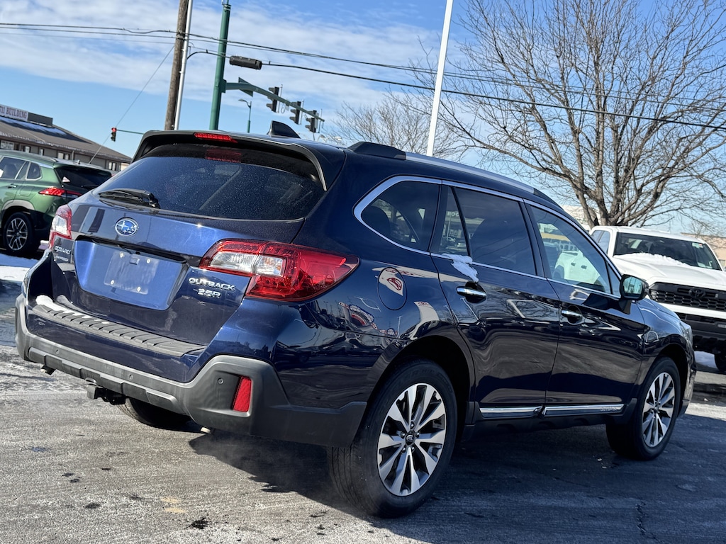 Used 2018 Subaru Outback 3.6R Touring with Starlink SUV