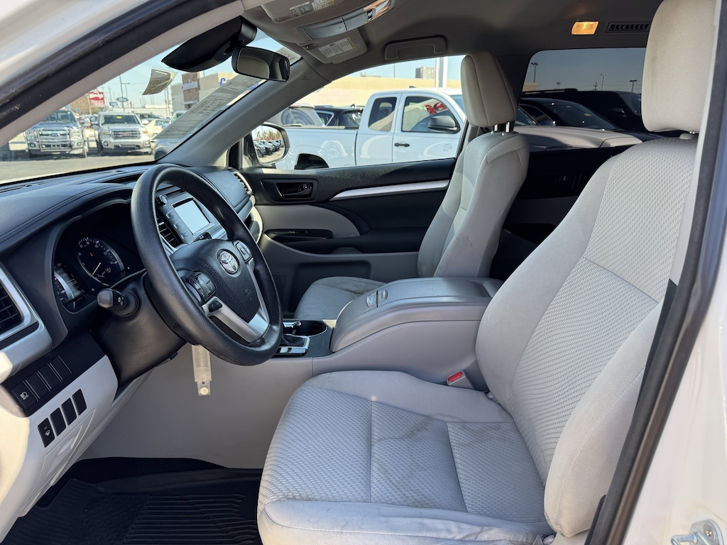 Used 2018 Toyota Highlander LE I4 SUV