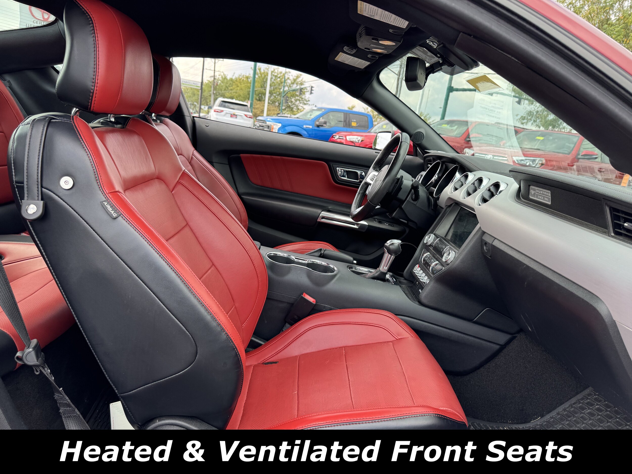 2016 Ford Mustang GT photo 4