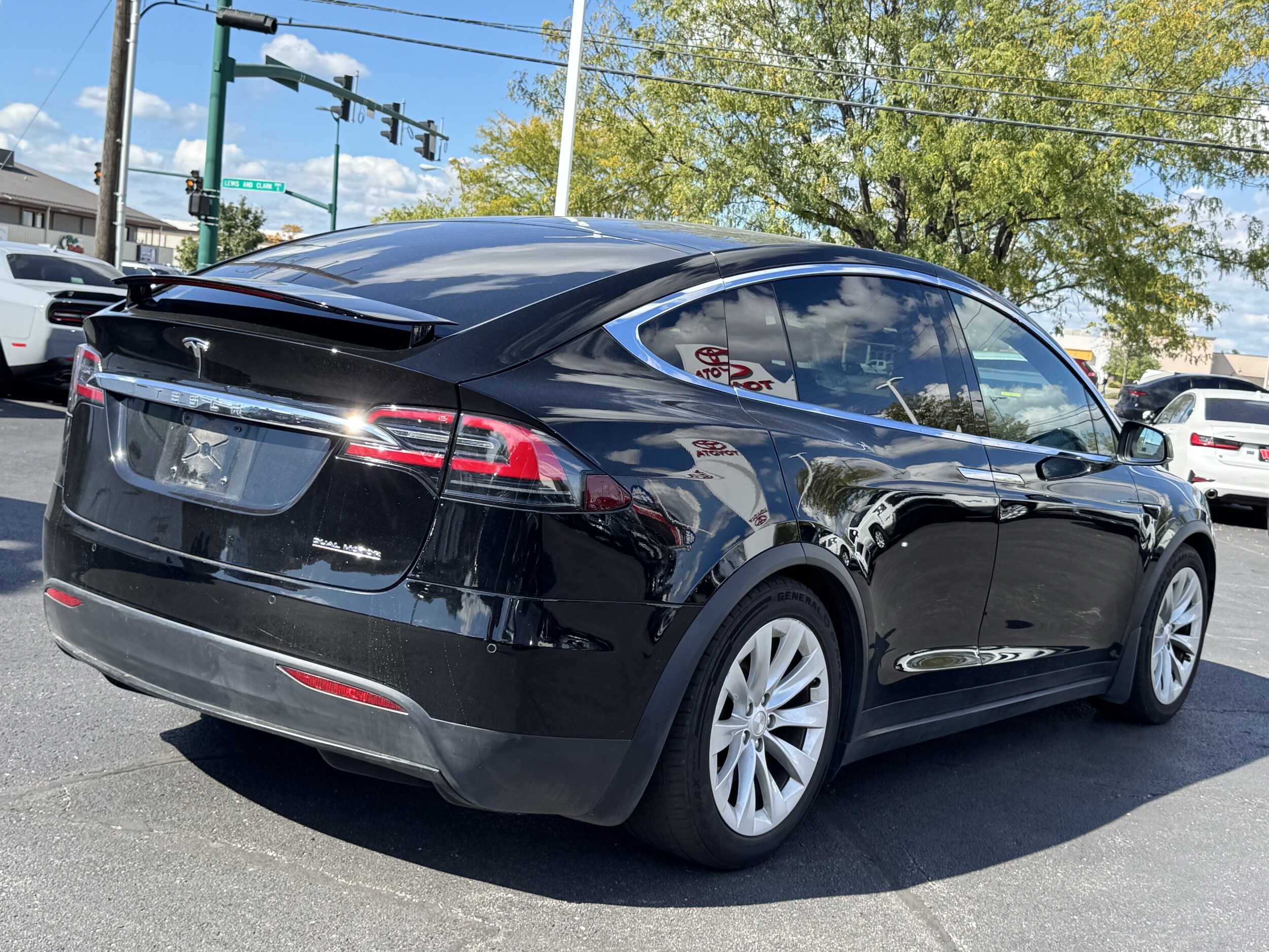 2019 Tesla Model X photo 3