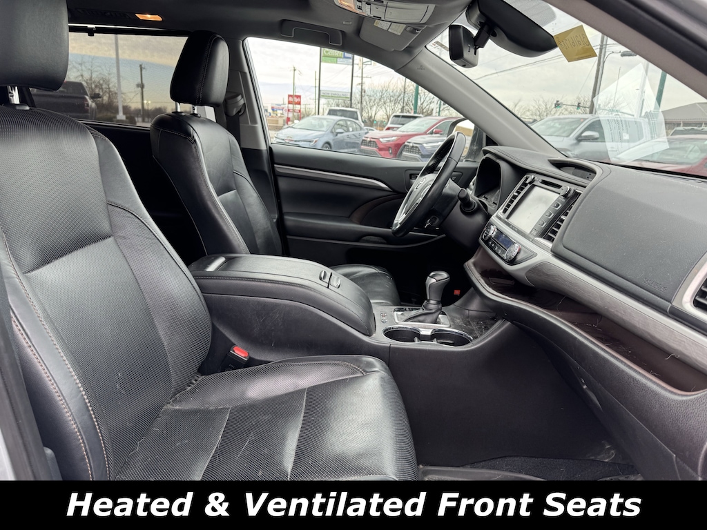 Used 2019 Toyota Highlander Limited V6 SUV