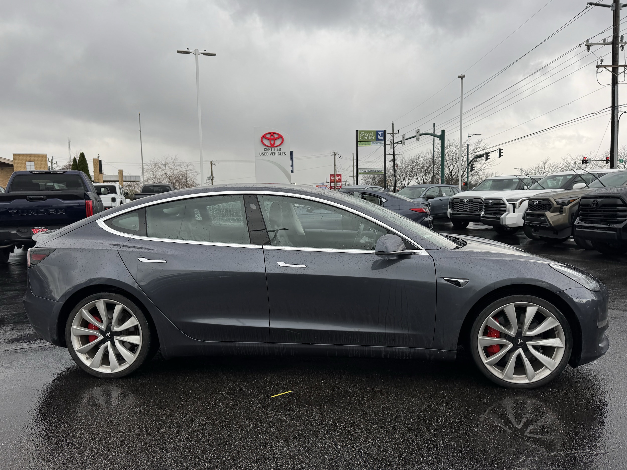 Used 2019 Tesla Model 3 Long Range with VIN 5YJ3E1EB0KF425527 for sale in Clarksville, IN