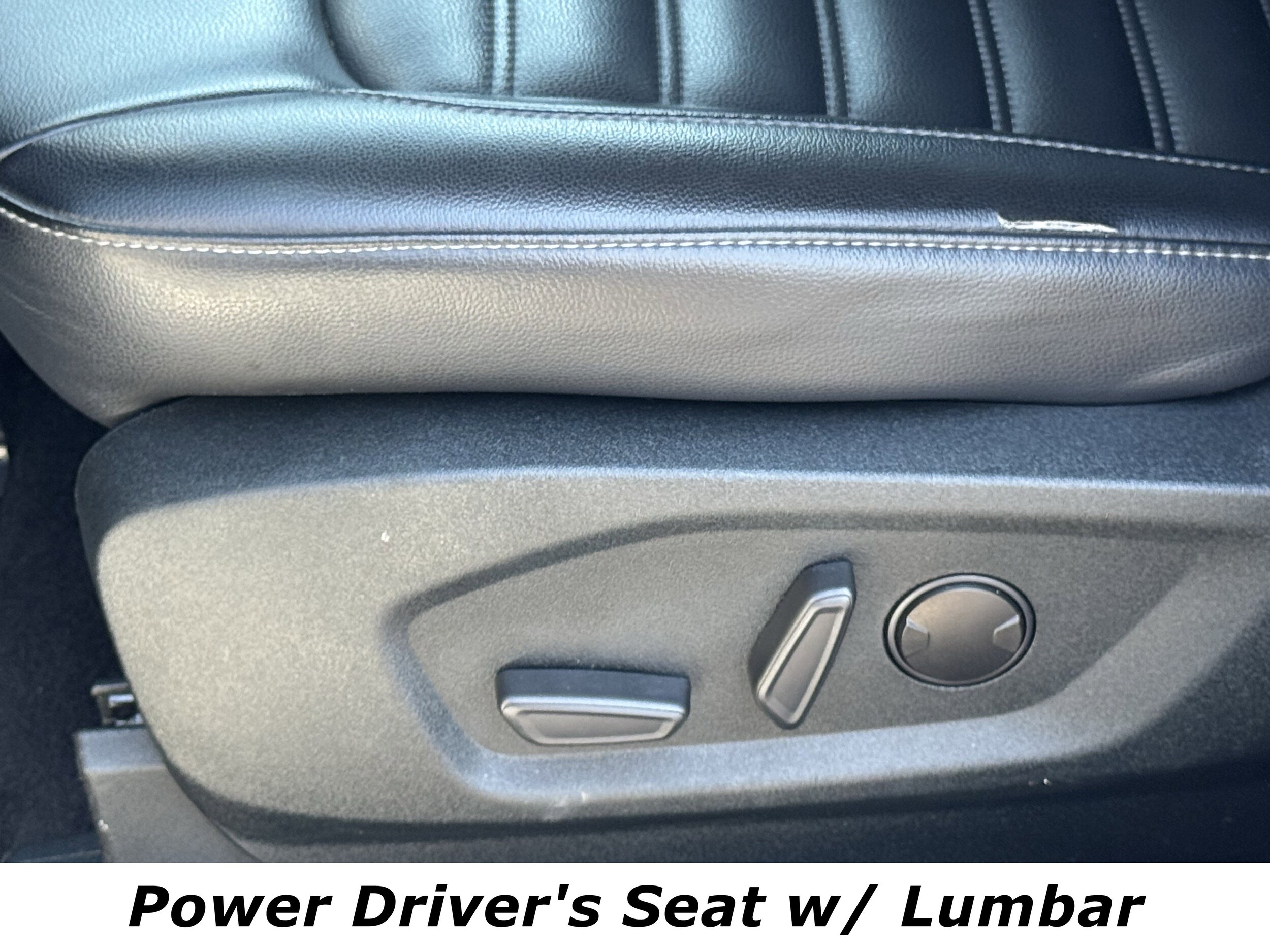 2022 Ford Edge SEL photo 4