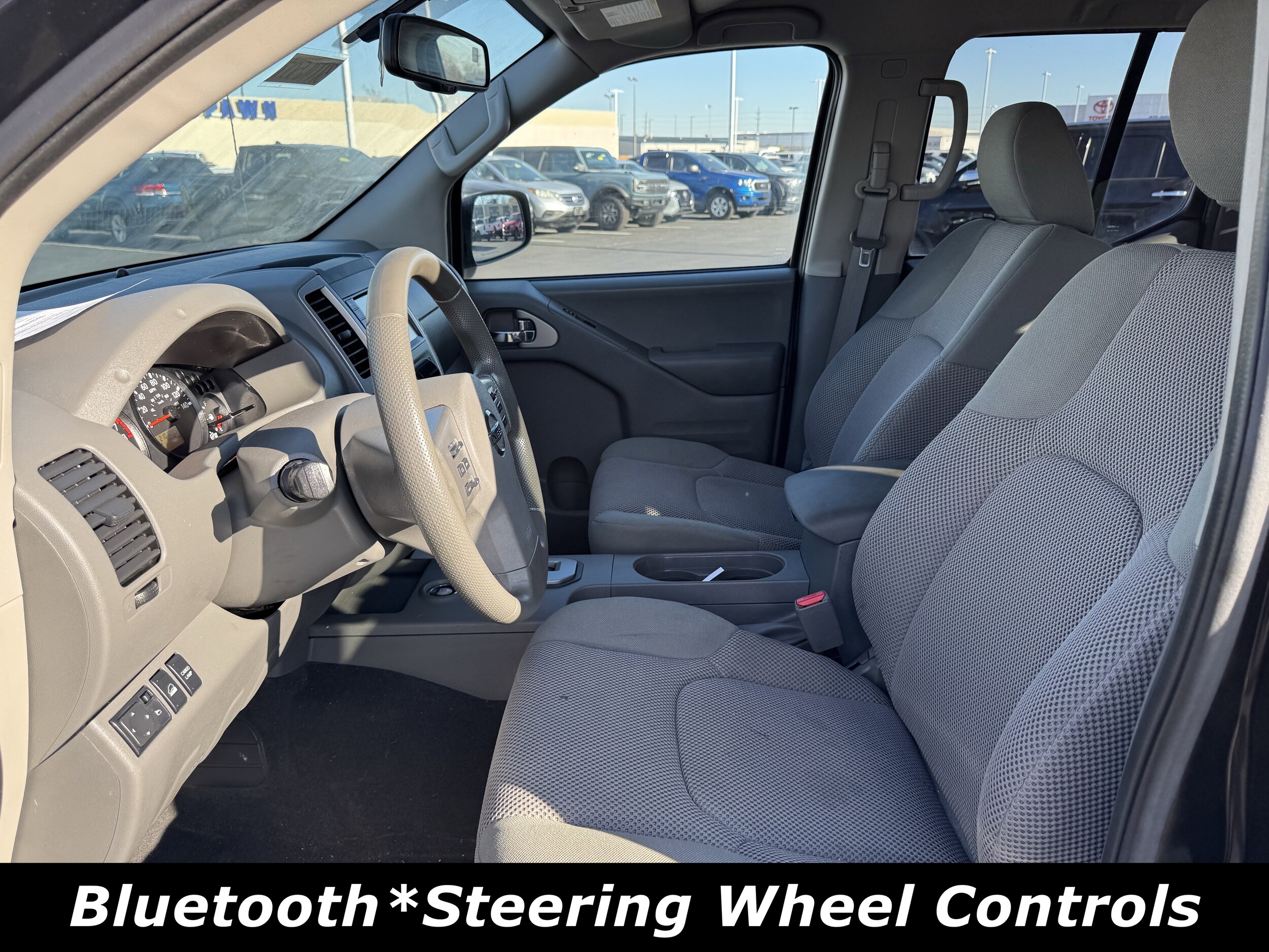 2021 Nissan Frontier SV photo 3