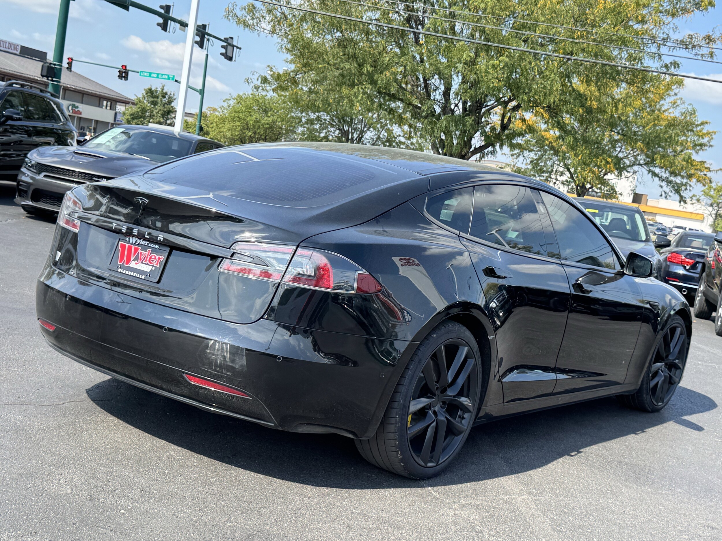 2019 Tesla Model S photo 2