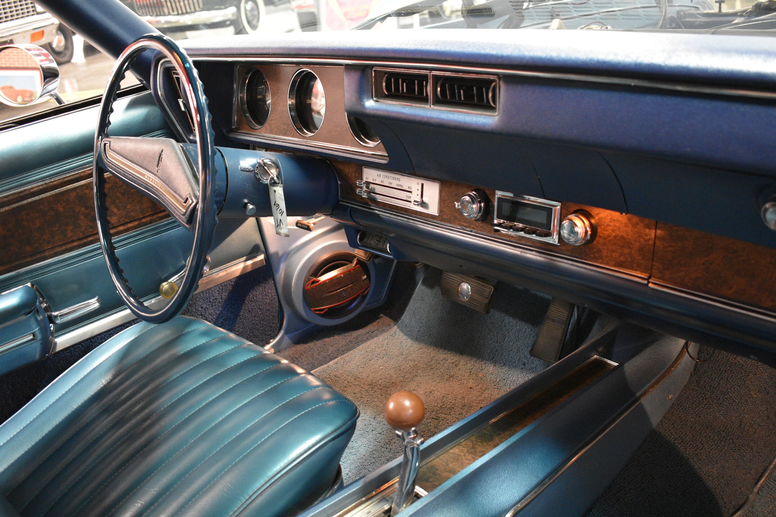 1970 Oldsmobile Cutlass Interior
