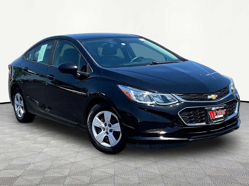 Used 2018 Chevrolet Cruze 4dr Sdn 1.4L LS w/1SB Sedan