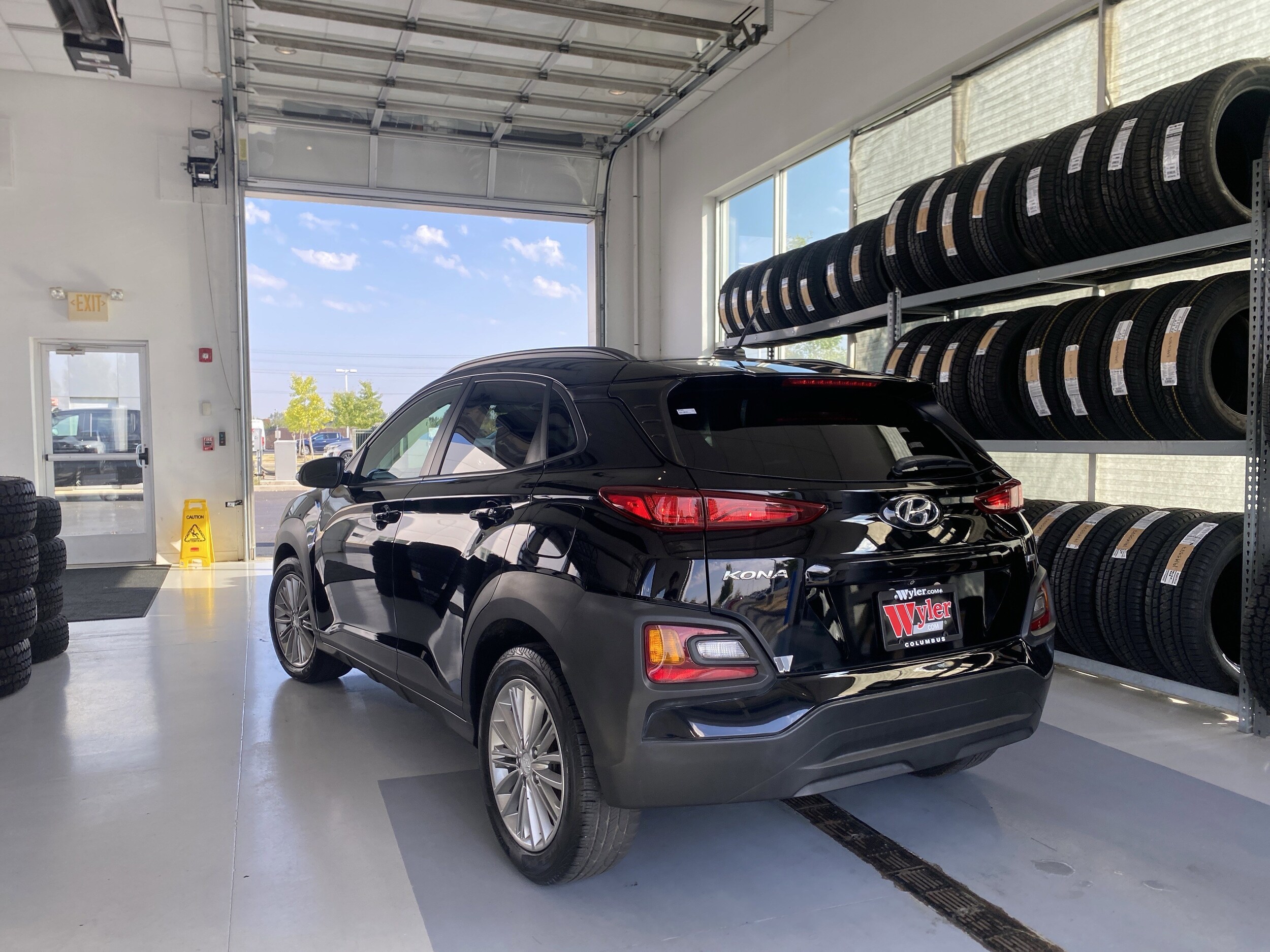 2018 Hyundai Kona SEL photo 2