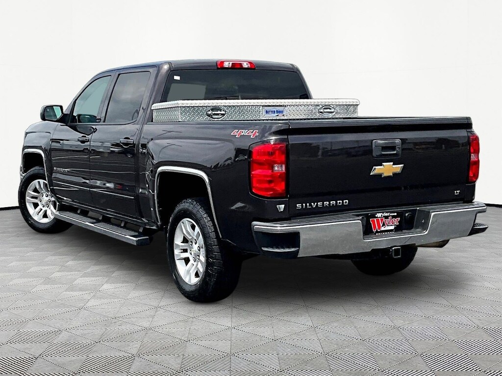 Used 2015 Chevrolet Silverado 1500 4WD Crew Cab 143.5 LT w/1LT Truck Crew Cab