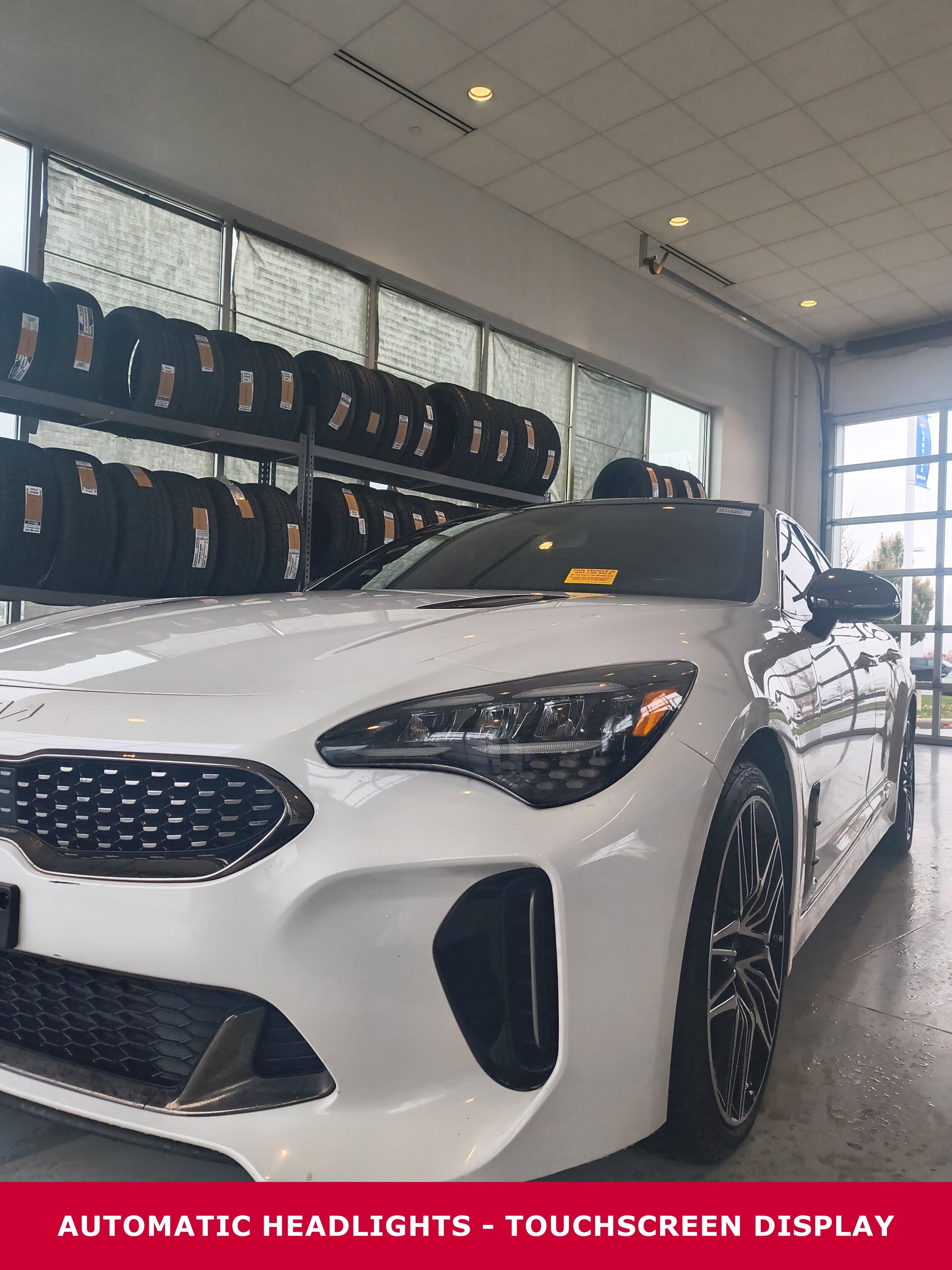 2022 Kia Stinger GT1 photo 2