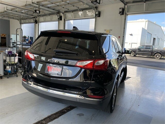 2018 Chevrolet Equinox LT photo 4