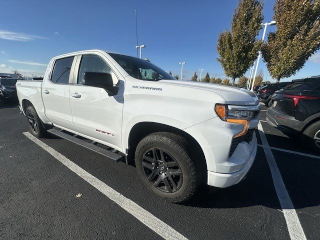 Used 2022 Chevrolet Silverado 1500 4WD Crew Cab 147 RST Truck Crew Cab