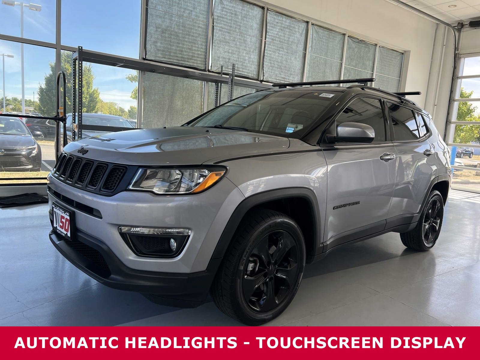 Used 2019 Jeep Compass Latitude with VIN 3C4NJDBB7KT696211 for sale in Canal Winchester, OH