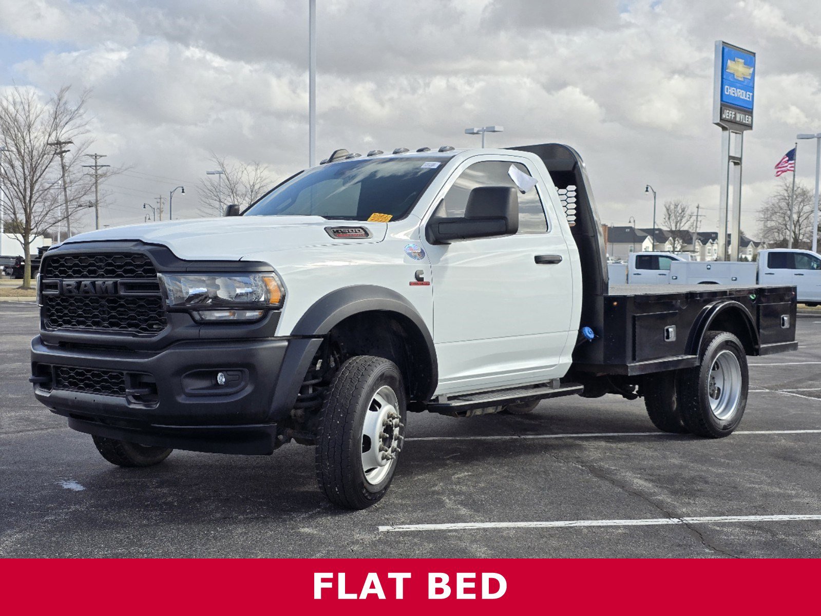 2023 Ram 5500 Tradesman photo 2