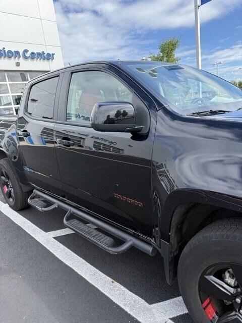 2020 Chevrolet Colorado LT photo 3