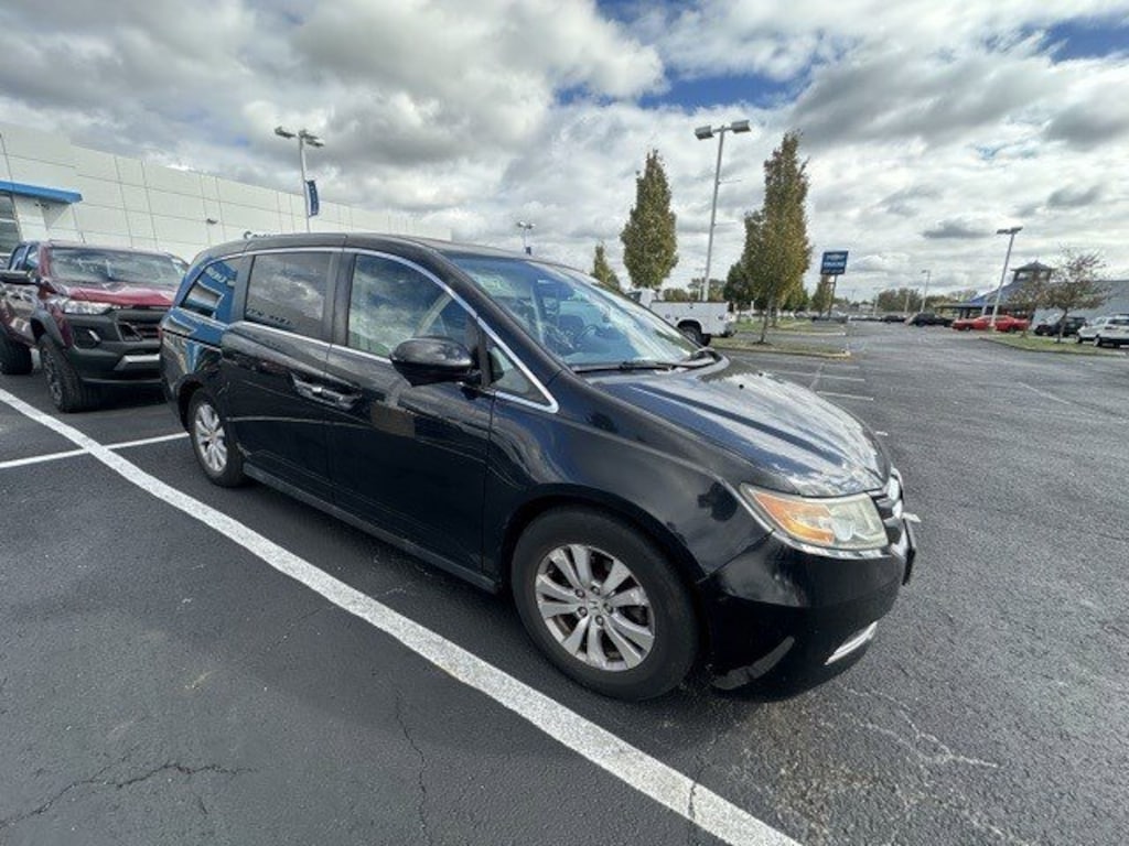 Used 2015 Honda Odyssey  Van