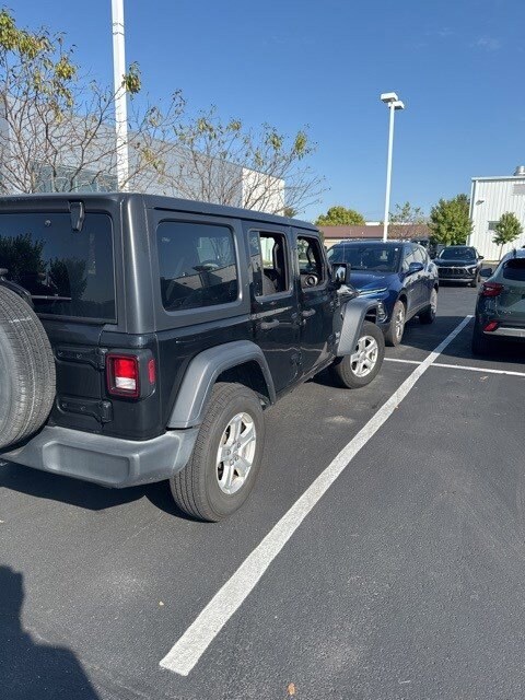 2018 Jeep Wrangler Unlimited Sport S photo 4